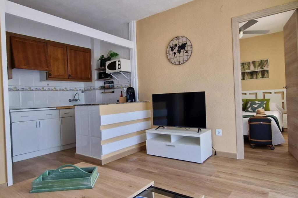 Apartamento Incredible Seafront With Sunrise And Sunset Views Benicàssim Exterior foto